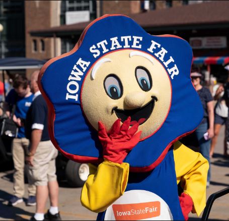 Chester Visits the Iowa State Fair