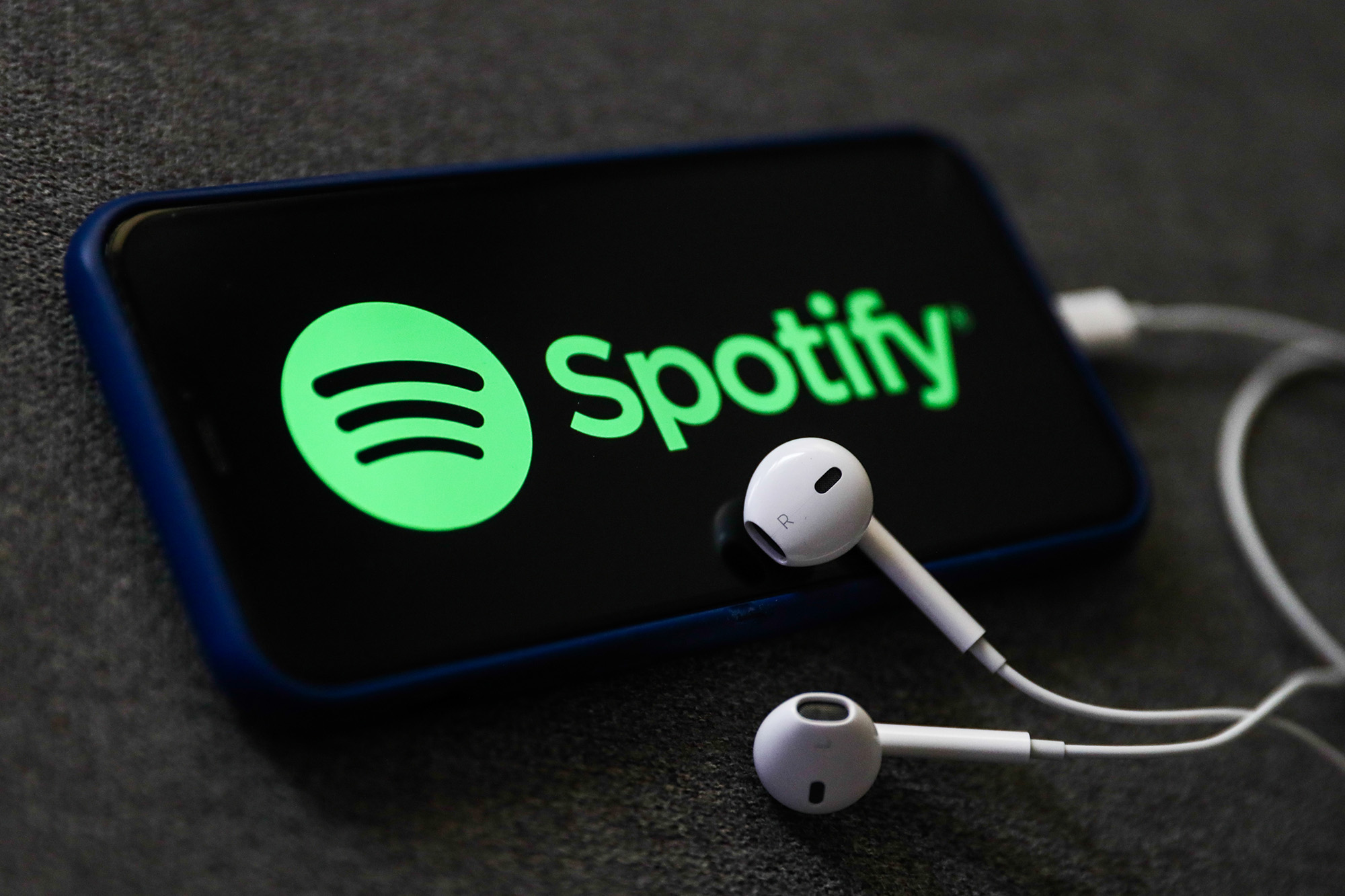 How to get more Spotify plays without damaging your channel